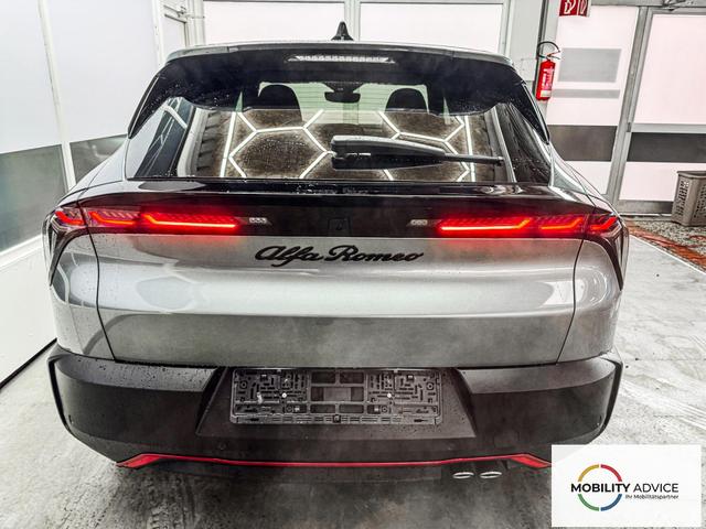 Alfa Romeo Junior Speciale IBRIDA MATRIX ACC KEYLESS NAVI 