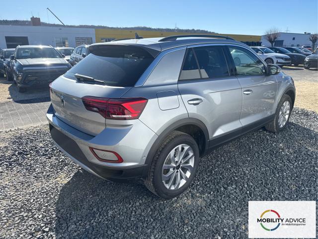 Volkswagen / T-Roc / Silber / / / IQ DRIVE SHZ ACC RFK PDC 