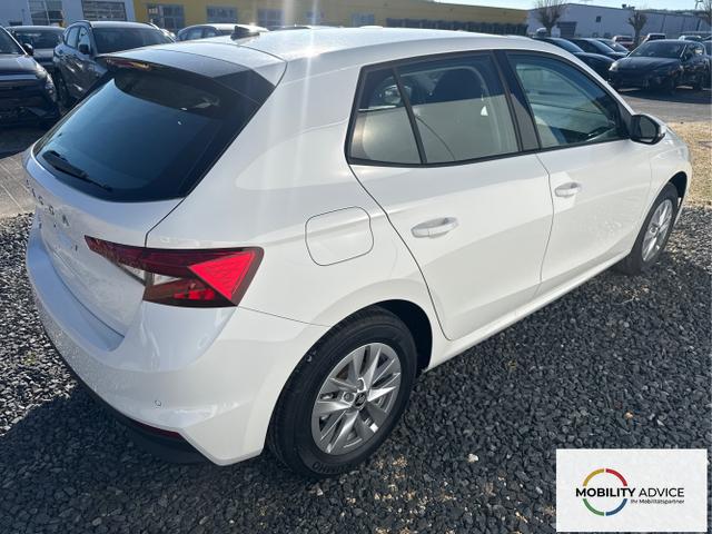 Skoda / Fabia / Wei&szlig; / / / DSG PDC v+h KLIMAAUTOMATIK