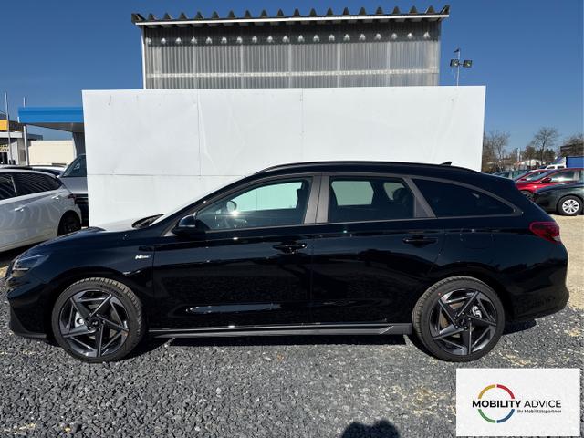 Hyundai / i30 / Schwarz / / / DCT N-LINE SHZ NAVI RFK