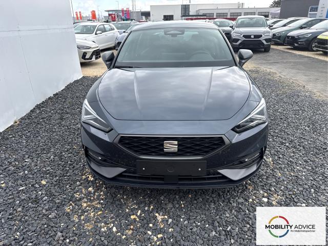 Seat / Leon / Grau / / / MATRIX NAVI AHK KESSY RFK SHZ PDC