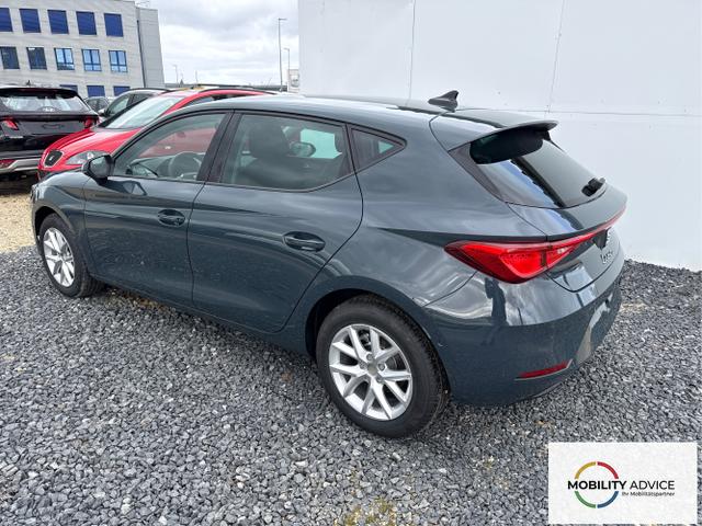 Seat / Leon / Blau / / / AHK ACC RFK PDC 