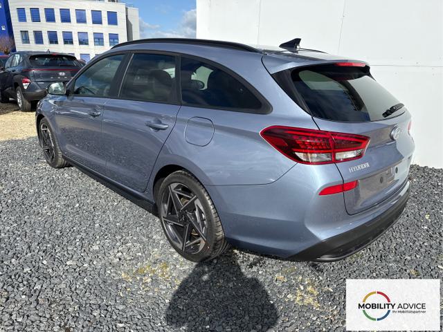 Hyundai / i30 / Grau / / / 