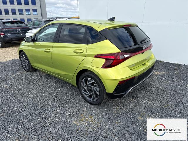 Hyundai / i20 / Grau / / / 
