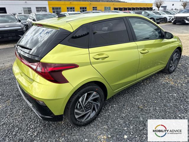 Hyundai / i20 / Grau / / / 