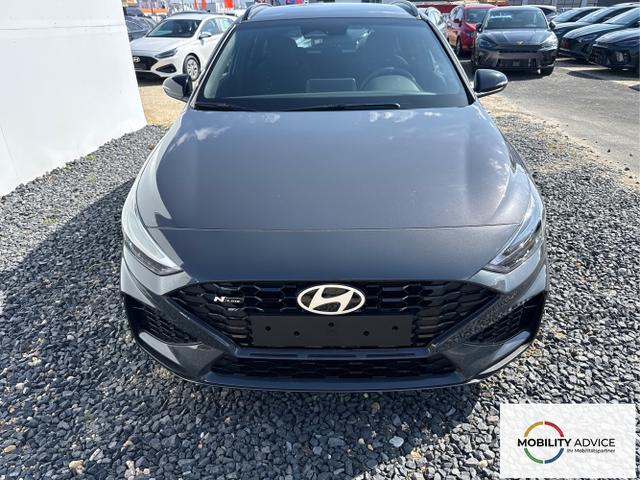 Hyundai / i30 / Grau / / / 