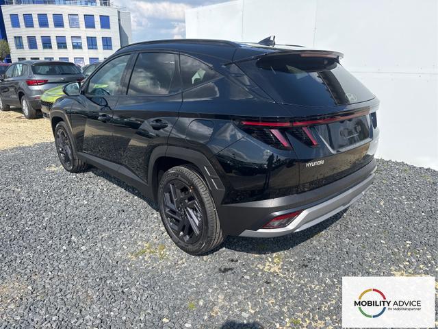 Hyundai / TUCSON / Grau / / / 