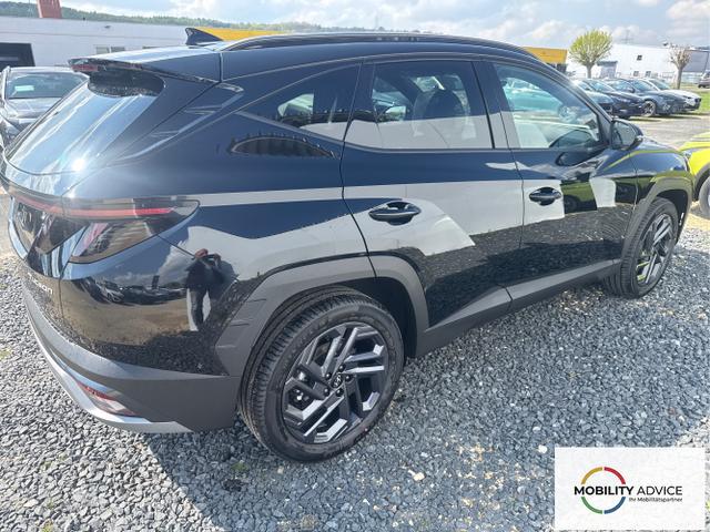 Hyundai / TUCSON / Grau / / / 