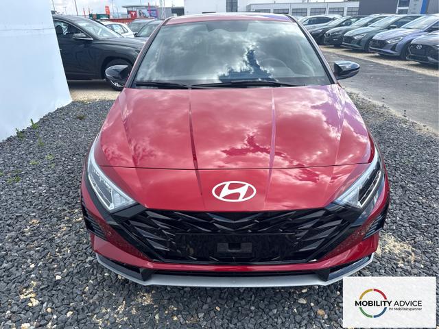Hyundai / i20 / Grau / / / 