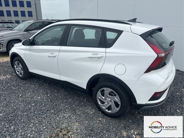 Hyundai / BAYON / Grau / / / 