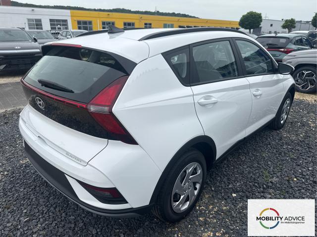 Hyundai / BAYON / Grau / / / 