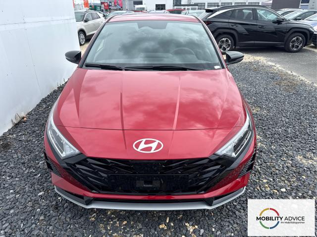 Hyundai / i20 / Grau / / / 
