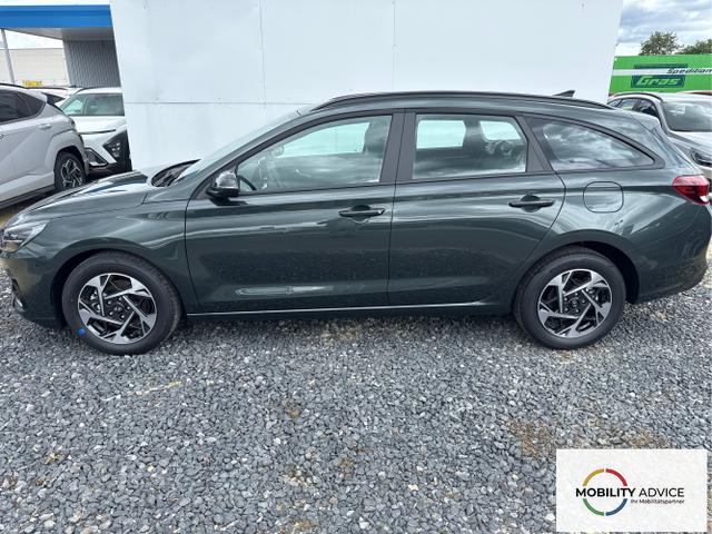 Hyundai / i30 / Grau / / / 