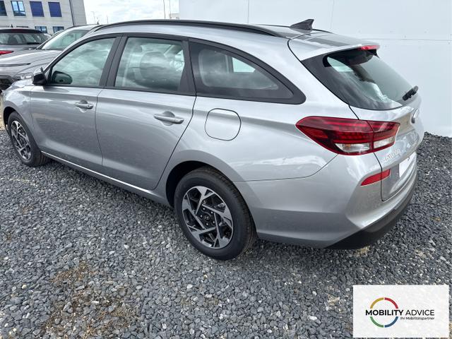 Hyundai / i30 / Grau / / / 