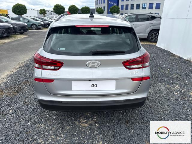 Hyundai / i30 / Grau / / / 