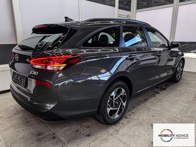 Hyundai i30 Kombi STYLE DCT NAVI WP ALU LED RFK PDC 