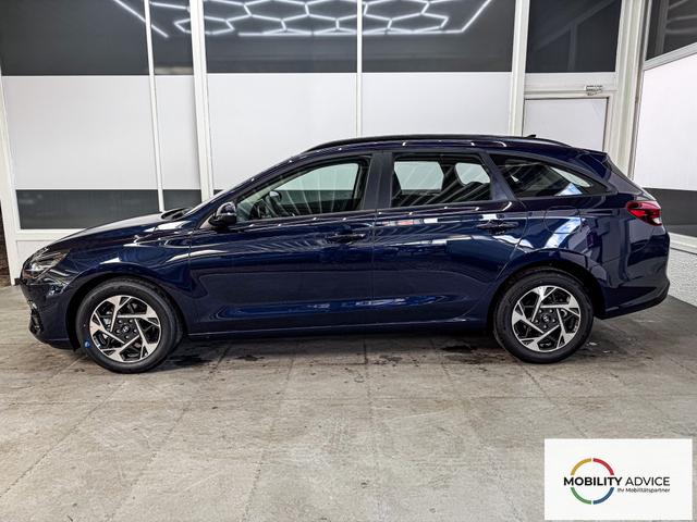 Hyundai i30 Kombi STYLE DCT NAVI WP ALU LED RFK PDC 