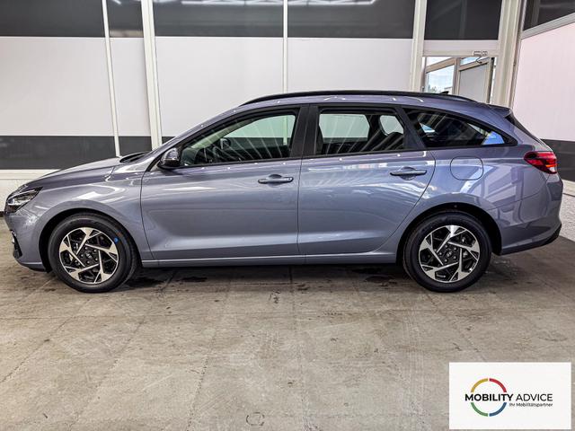 Hyundai i30 Kombi STYLE DCT NAVI RFK SHZ PDC ALU 