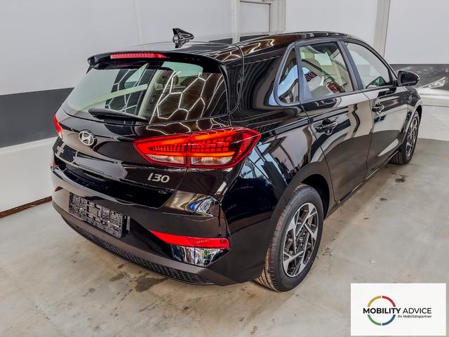 Hyundai i30 STYLE DCT ALU SHZ NAVI RFK PDC 