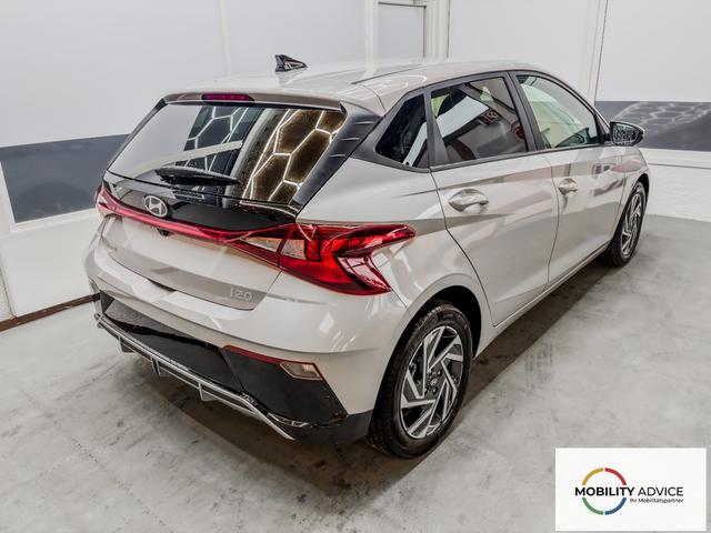 Hyundai i20 COMFORT DCT NAVI SHZ RFK ALU PDC 