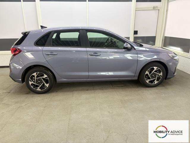 Hyundai i30 STYLE ALU SHZ NAVI RFK PDC 