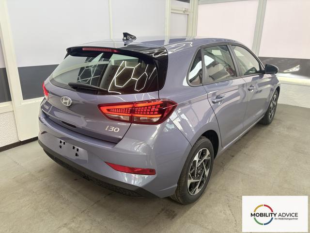 Hyundai i30 STYLE ALU SHZ NAVI RFK PDC 