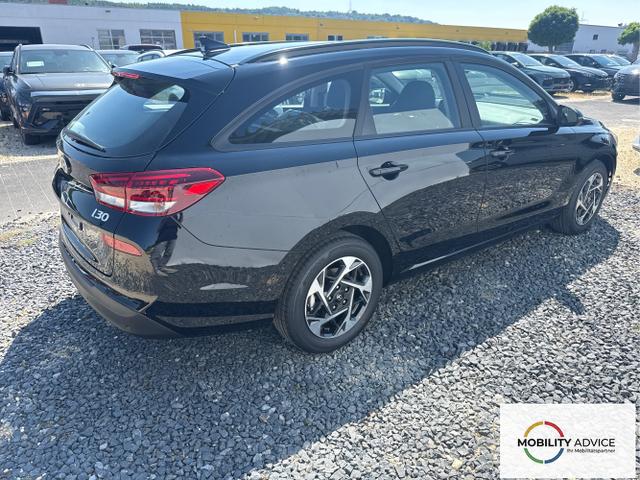 Hyundai / i30 / Grau / / / 