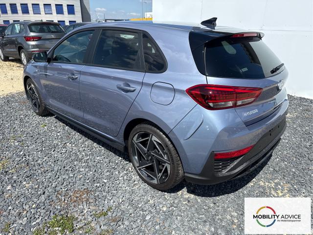 Hyundai / i30 / Grau / / / 