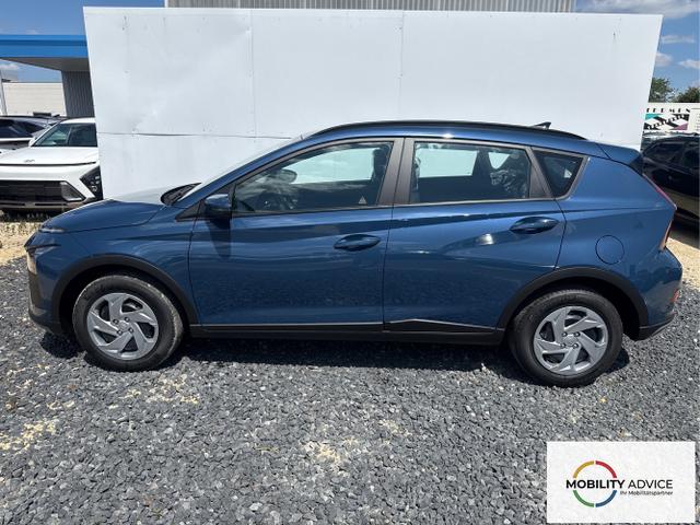 Hyundai / BAYON / Grau / / / 