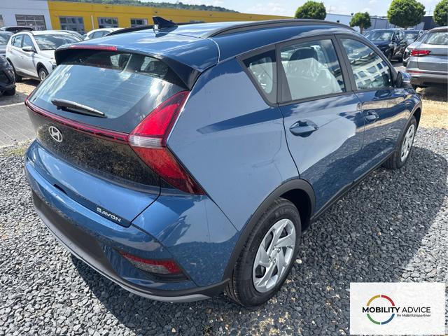 Hyundai / BAYON / Grau / / / 