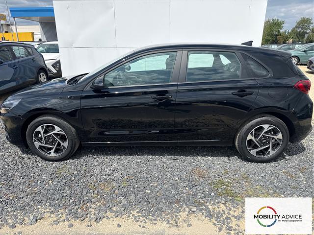 Hyundai / i30 / Grau / / / 