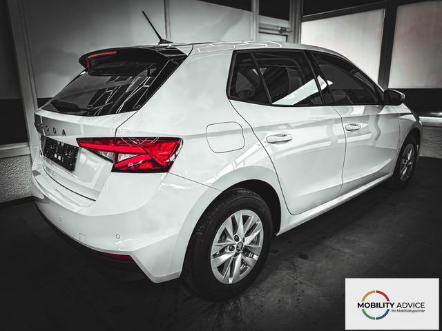 Skoda Fabia SELECTION DSG PDC v+h KLIMAAUTOMATIK 
