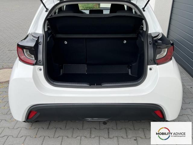 Toyota Yaris Active 1,5 CVT Hybrid 85kW Winterpaket 