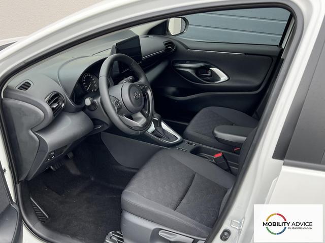 Toyota Yaris Active 1,5 CVT Hybrid 85kW Winterpaket 