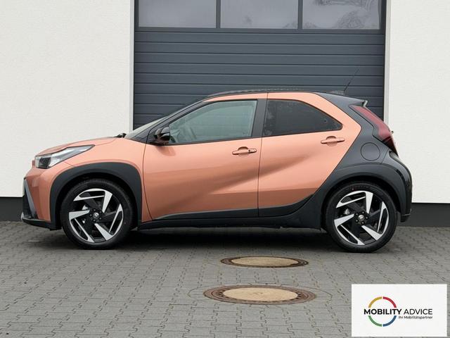 Toyota Aygo X Play 1,5 Hybrid CVT 85KW Winterpaket 