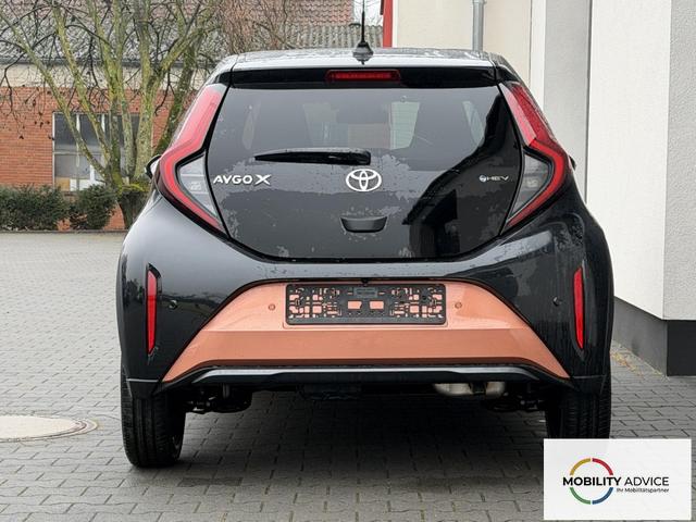 Toyota Aygo X Play 1,5 Hybrid CVT 85KW Winterpaket 