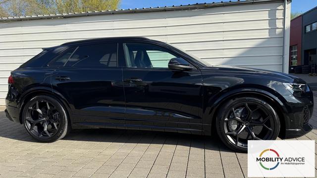 Audi RS Q8 performance 4.0l Quattro 640 PS VOLL*UPE 196TEUR* TOP 