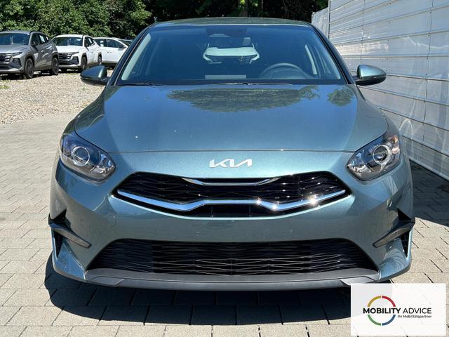 Kia Ceed Gold 1.5 T-GDi, DCT Android Auto*Navi*WinterPak*Klimaauto*16"*Kamera*PrivacyGlas* 