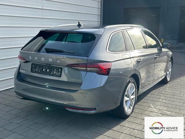 Skoda Octavia Combi Selection Kombi 1.5 TSI DSG AHK*Android Auto*ACC*SHZ*E-Heck*Keyless*Kamera*2Z Klimaauto 