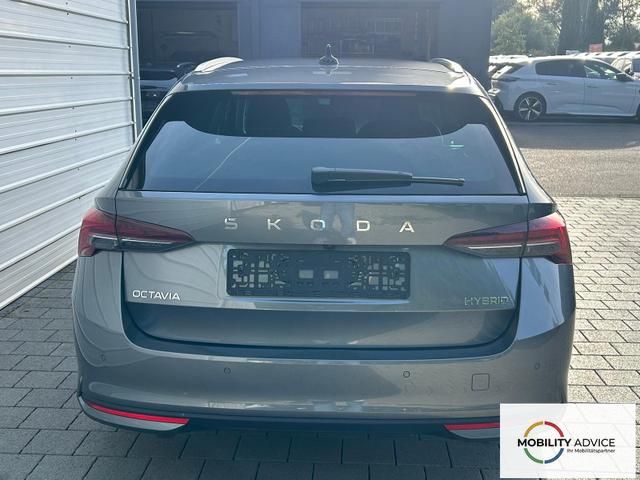 Skoda Octavia Combi Selection Kombi 1.5 TSI DSG AHK*Android Auto*ACC*SHZ*E-Heck*Keyless*Kamera*2Z Klimaauto 