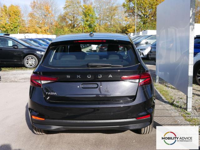 Skoda Fabia Selection 1.0 TSI DSG*NAVI-&Uuml;BER-SMARTLINK*LED*PDC-HI*SHZ*DAB*KLIMA 