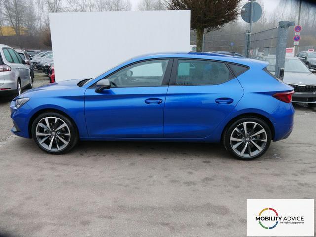 Seat Leon FR 2.0 TDI DSG*RFK*NAVI*TEMPOMAT*TRAVEL ASSIST* FULL LINK* KEYLESS-GO* 