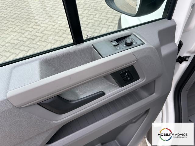 Volkswagen / Crafter Pritsche DoKa / Wei&szlig; / / / 35 2.0 TDI MR DSG 4x4 / 5 J. Garantie