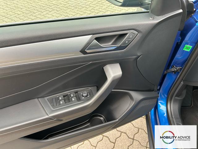 Volkswagen / T-Roc Cabriolet / Blau / / / Cabriolet 1.5 TSI / Windschott 