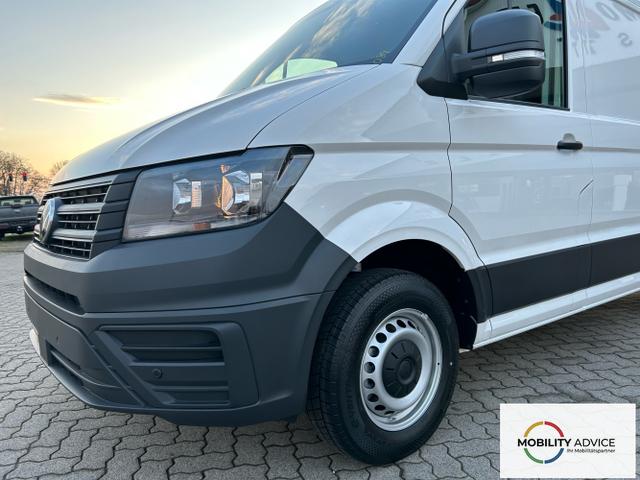Volkswagen / Crafter Kastenwagen / Wei&szlig; / / / 30 2.0 TDI MR L3H2 / 4 J. Garantie