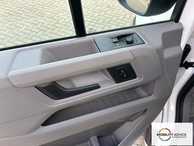 Volkswagen / Crafter Kastenwagen / Wei&szlig; / / / 30 2.0 TDI MR Aut. L3H2 / 4 J. Garantie