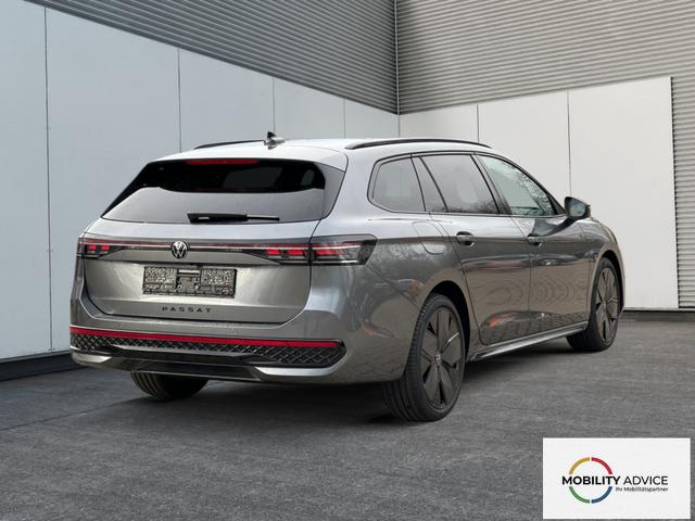 Volkswagen / Passat Variant / Grau / / / 4WD+AHK+PANO+HARMAN+19+BLACK STYLE