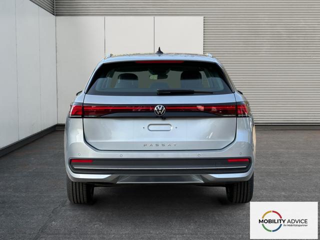 Volkswagen / Passat Variant / Silber / / / DSG+AHK+PANO+NAVI+ACC+KAMERA+LED+MASSAGE