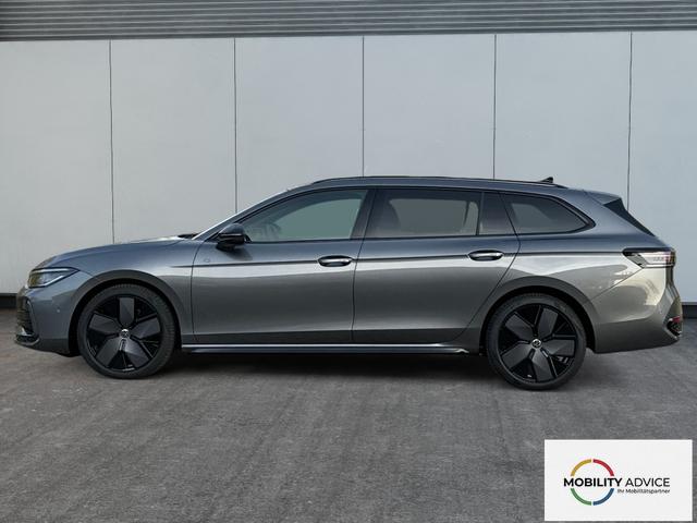 Volkswagen / Passat Variant / Grau / / / AHK+PANO+NAVI+Head-UP+Matrix-LED+ACC