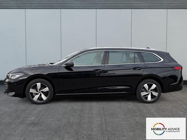 Volkswagen / Passat Variant / Schwarz / / / DSG+AHK+MASSAGE+NAVI+ACC+KAMERA+LED+17 ALU